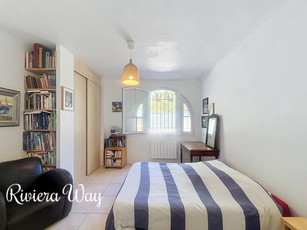 4 room apartment in Cap d'Antibes, photo #5, listing #107077656
