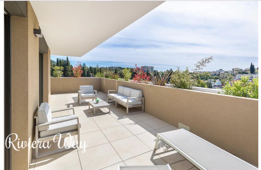 4 room new home in Antibes, photo #1, listing #106360800