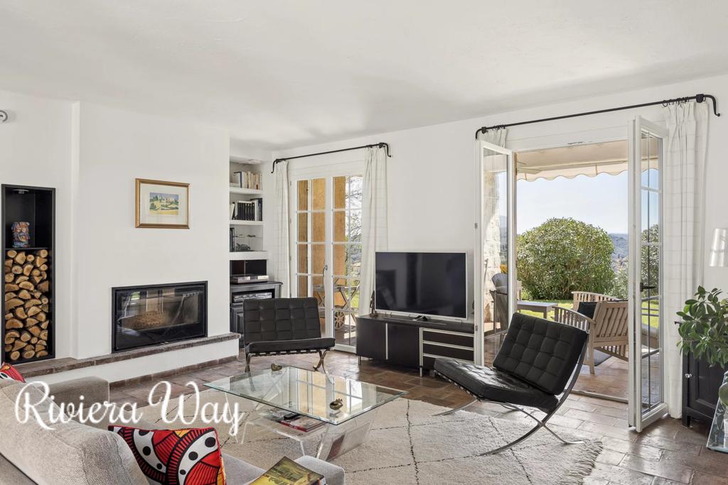 6 room villa in Saint-Paul-de-Vence, photo #7, listing #106001364