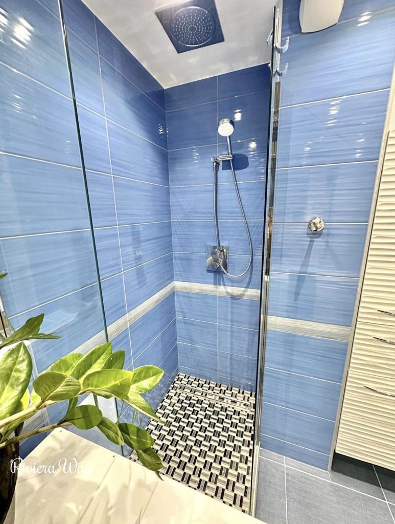 3 room apartment in Antibes, photo #10, listing #106488648