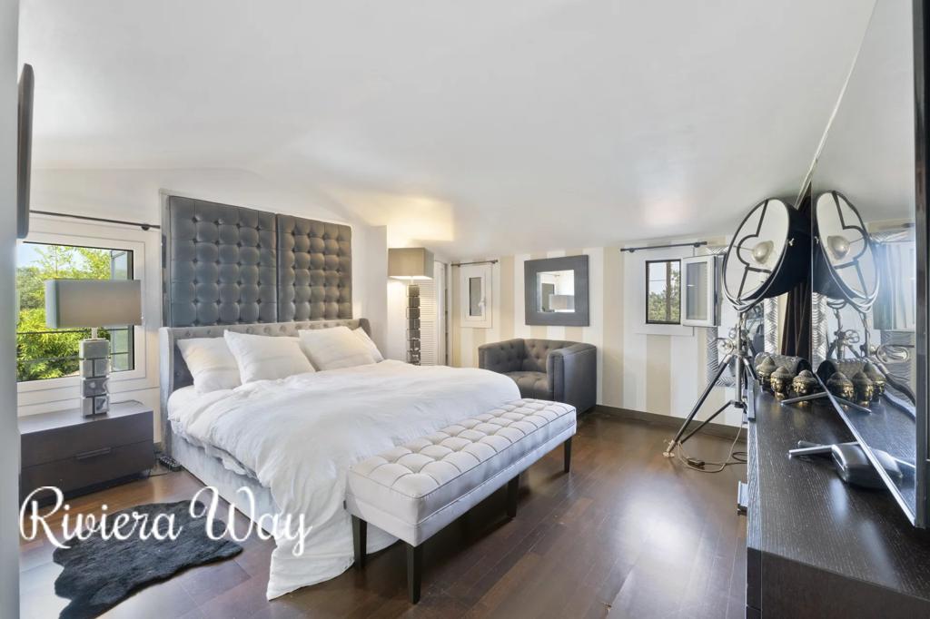 Villa in Grasse, photo #6, listing #103378506