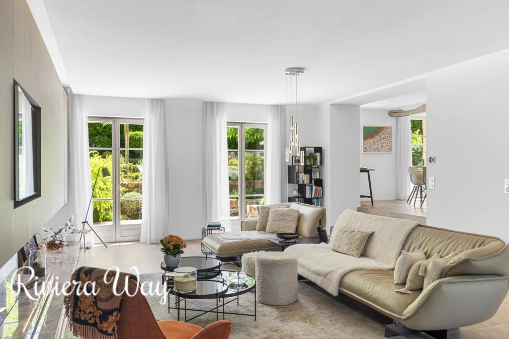 8 room villa in Valbonne, photo #5, listing #103859238