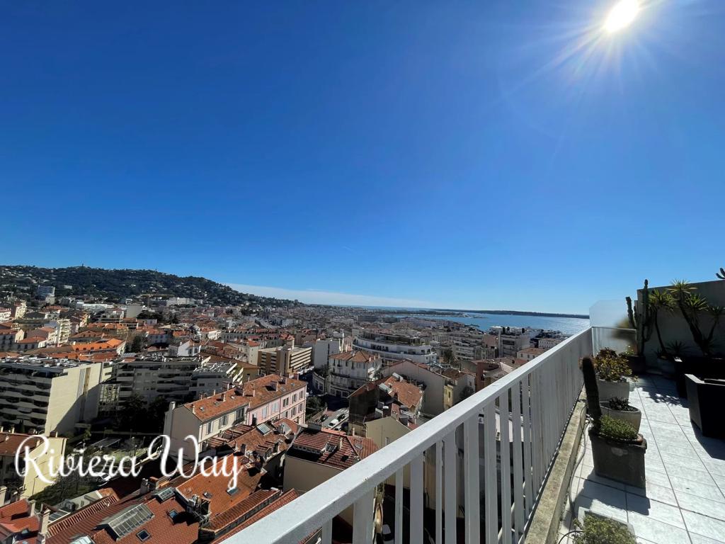 4 room apartment in Cannes, photo #9, listing #99430002