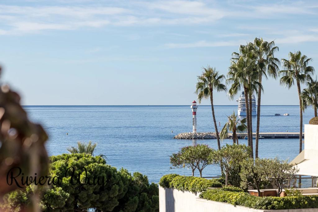 3 room apartment in Cannes, photo #2, listing #104342196