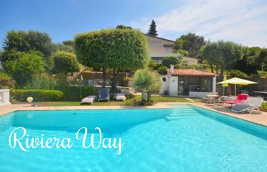 6 room villa in Biot, 200 m²