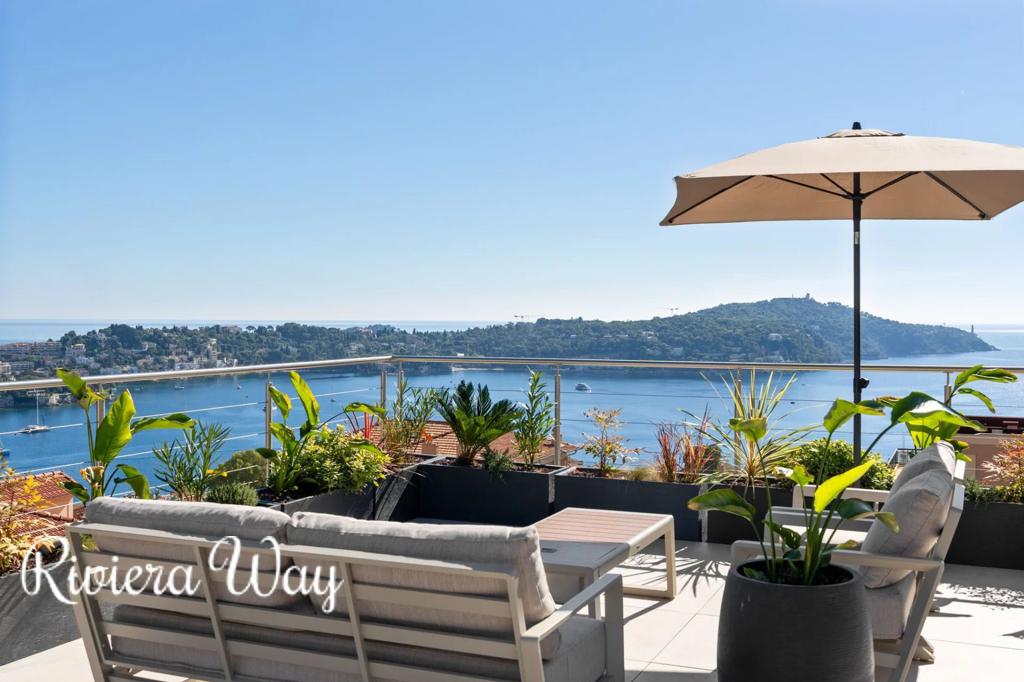 Apartment in Villefranche-sur-Mer, 199 m², photo #1, listing #105539364