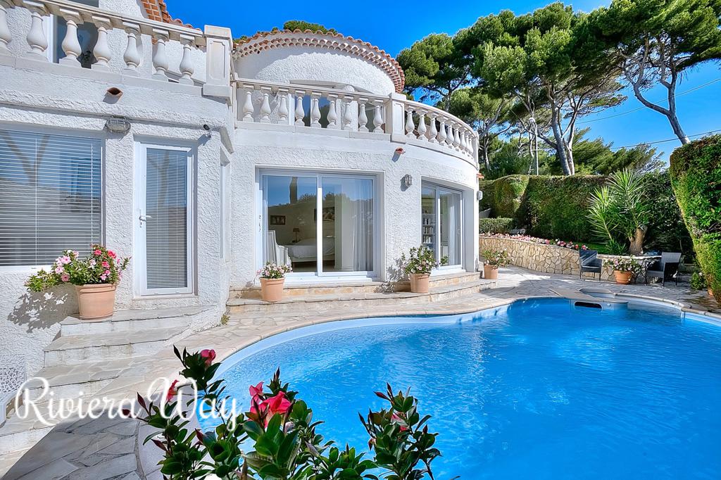 6 room villa in Cap d'Antibes, photo #8, listing #78988854