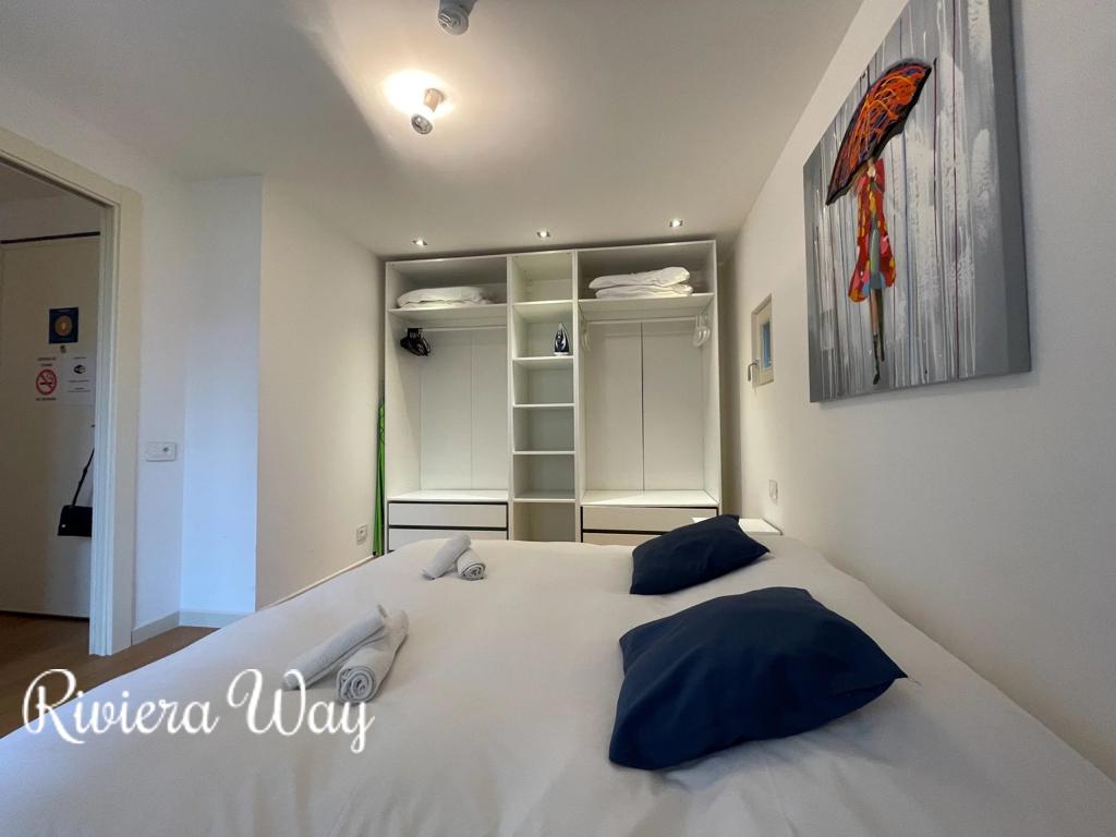 2 room apartment in Cannes, photo #10, listing #106248156