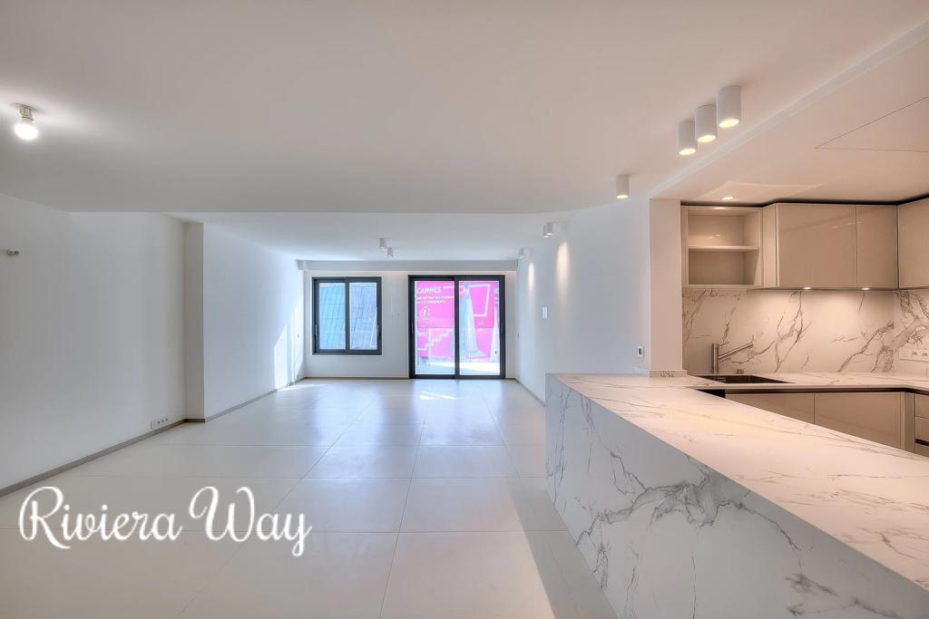 4 room apartment in Boulevard de la Croisette, photo #4, listing #78860418
