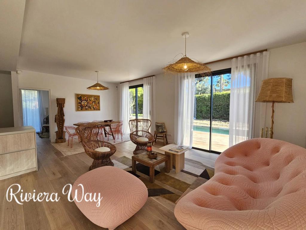 4 room villa in Cap d'Antibes, photo #5, listing #99443022