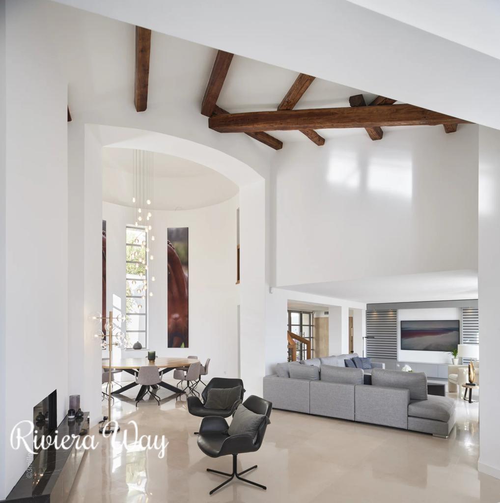 Villa in Le Cannet, photo #9, listing #95085396
