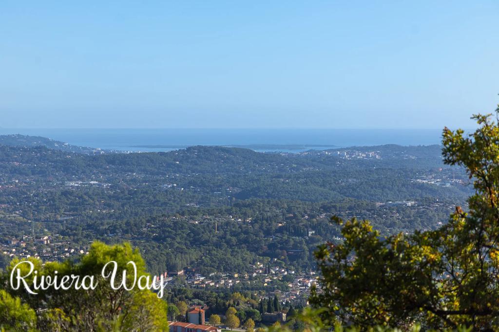 9 room villa in Grasse, photo #7, listing #104939310