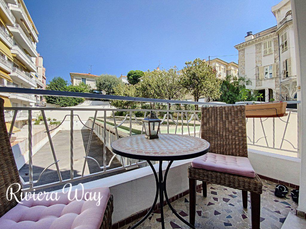 Apartment in Nice, 108 m², photo #1, listing #80471622