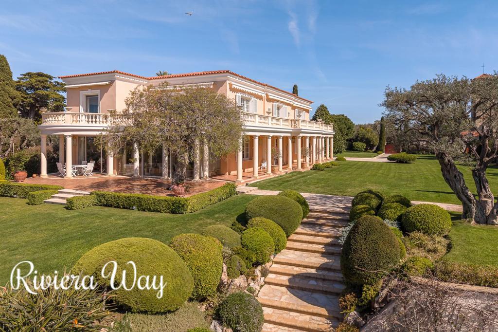7 room villa in Cap d'Antibes, photo #3, listing #98994210