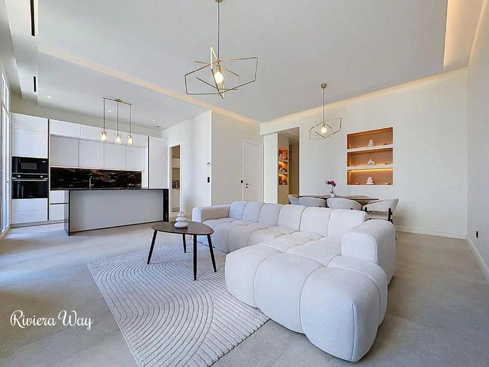 3 room apartment in Cannes, photo #1, listing #106824354