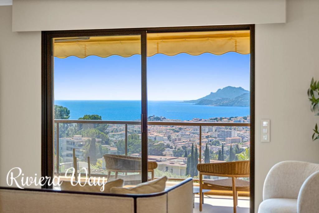 4 room apartment in Le Cannet, photo #3, listing #106163988