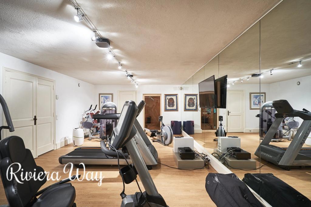 10 room villa in Saint-Tropez, photo #1, listing #86857092