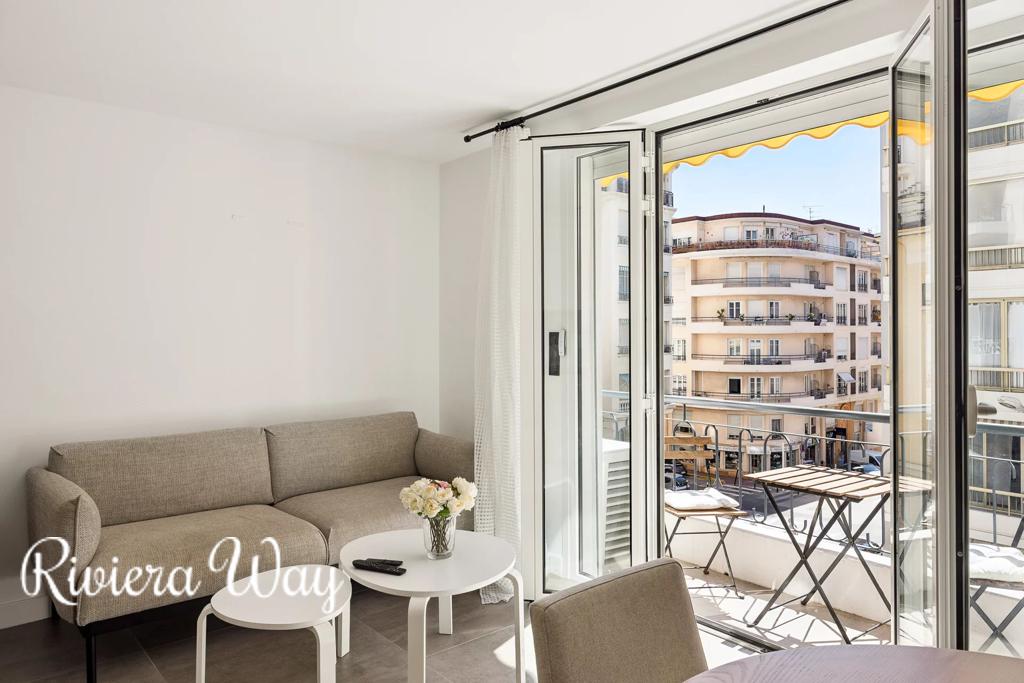 3 room apartment in Cannes, photo #8, listing #104082468