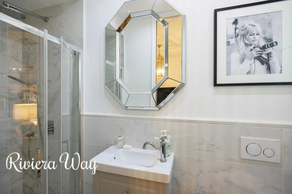 10 room villa in Èze, photo #7, listing #92803452