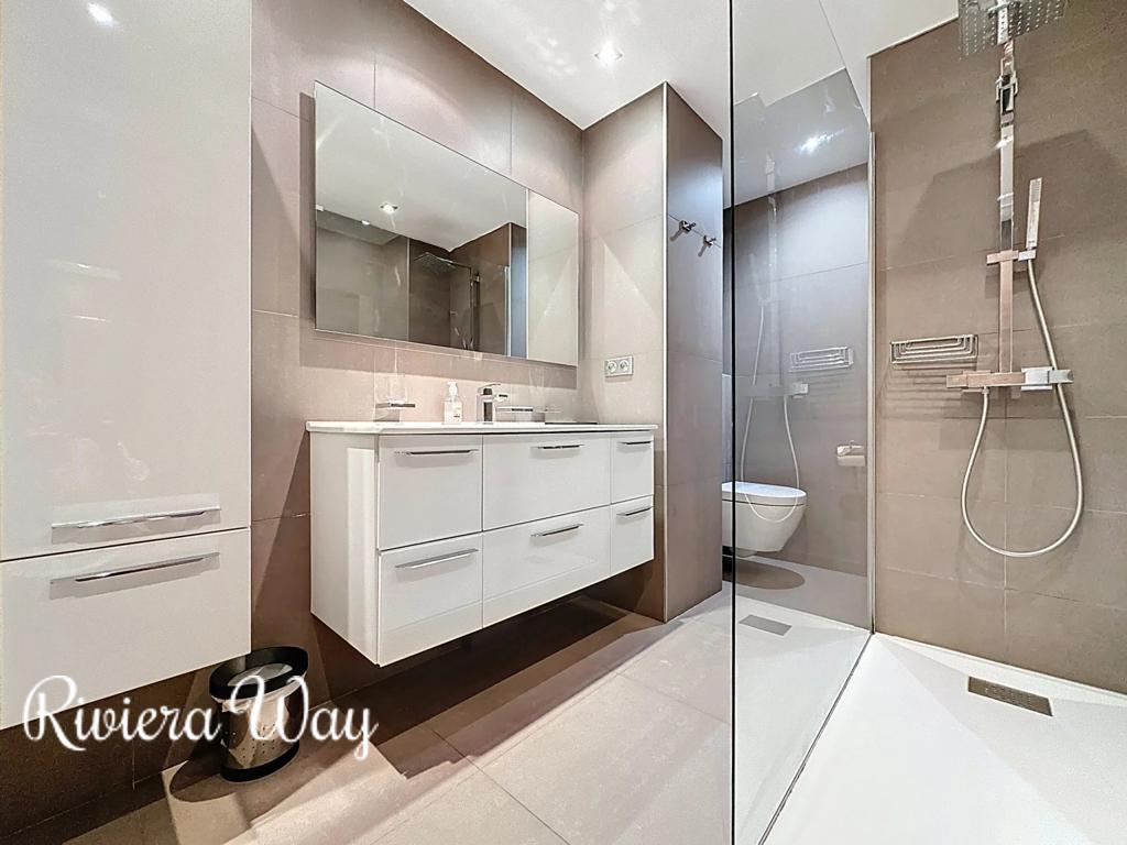 3 room apartment in Cannes, photo #2, listing #103257924