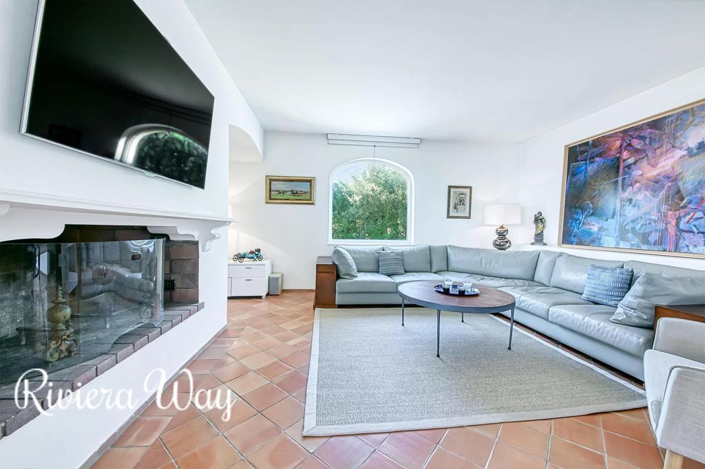 10 room villa in Grimaud, photo #5, listing #104480796