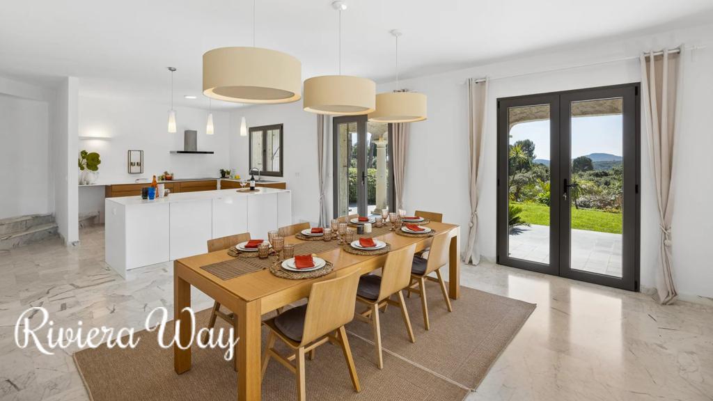 8 room villa in Biot, photo #5, listing #106093302