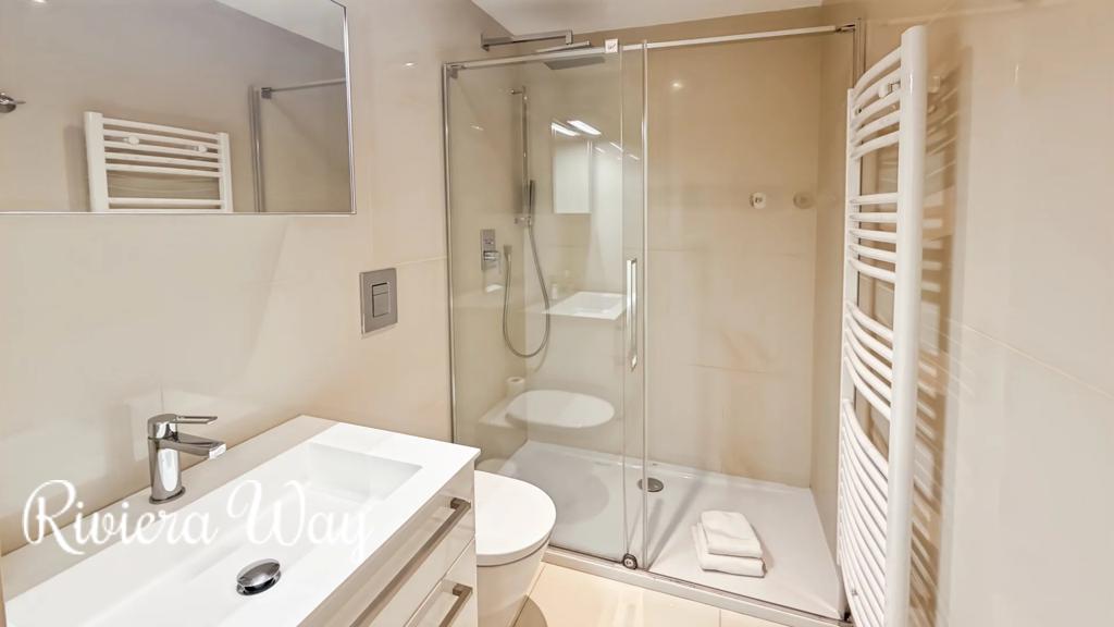 3 room apartment in Cannes, photo #9, listing #105964488