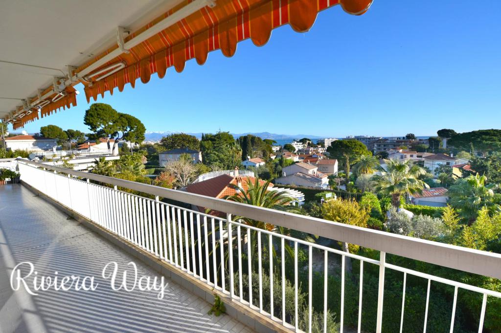 3 room apartment in Antibes, photo #4, listing #98582484