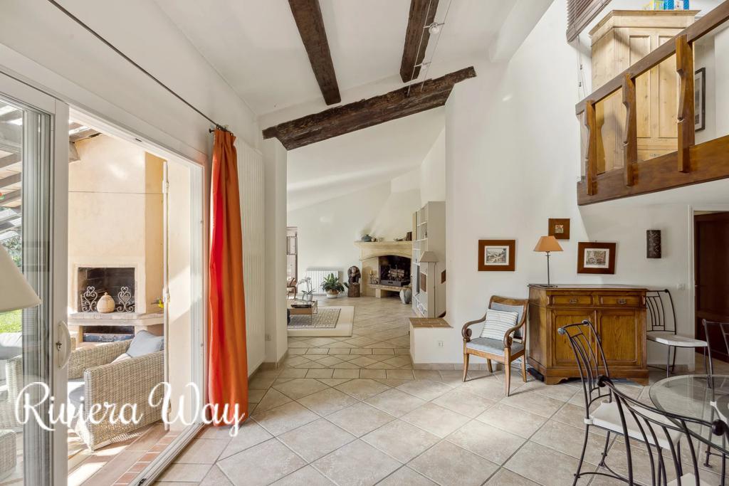 6 room villa in Gattières, photo #6, listing #102817848