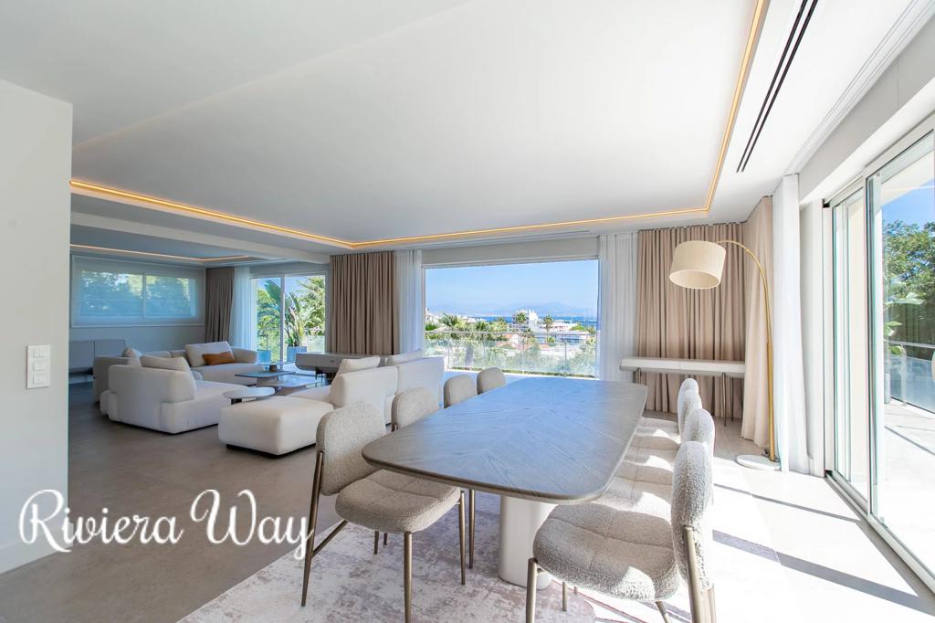 7 room villa in Cap d'Antibes, photo #7, listing #105406224