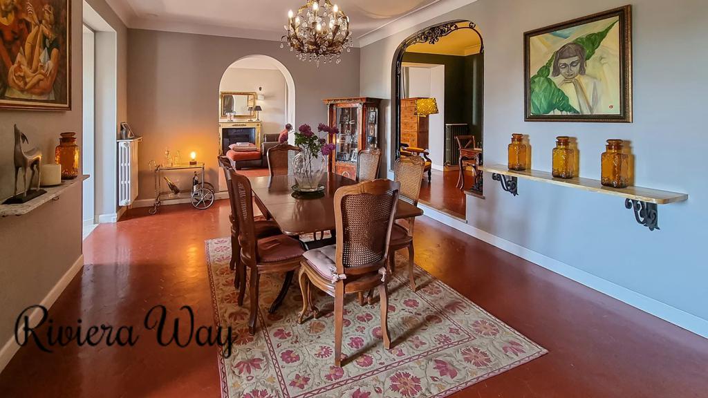11 room villa in Le Cannet, photo #9, listing #104350512