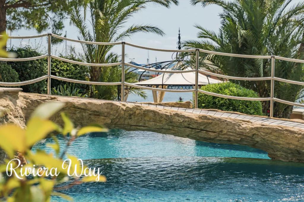 9 room villa in Antibes, 600 m², photo #7, listing #103129824