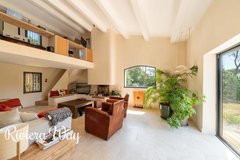 Villa in Mougins, photo #4, listing #106918938