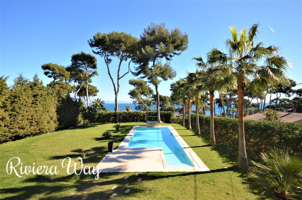 5 room villa in Cap d'Antibes, photo #7, listing #83875218