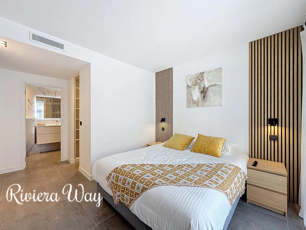 4 room apartment in Le Cannet, photo #5, listing #103387200