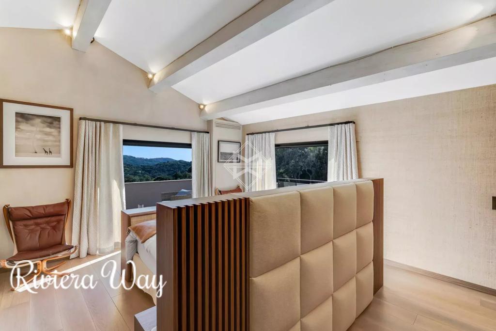 Villa in La Croix-Valmer, 352 m², photo #6, listing #105674772