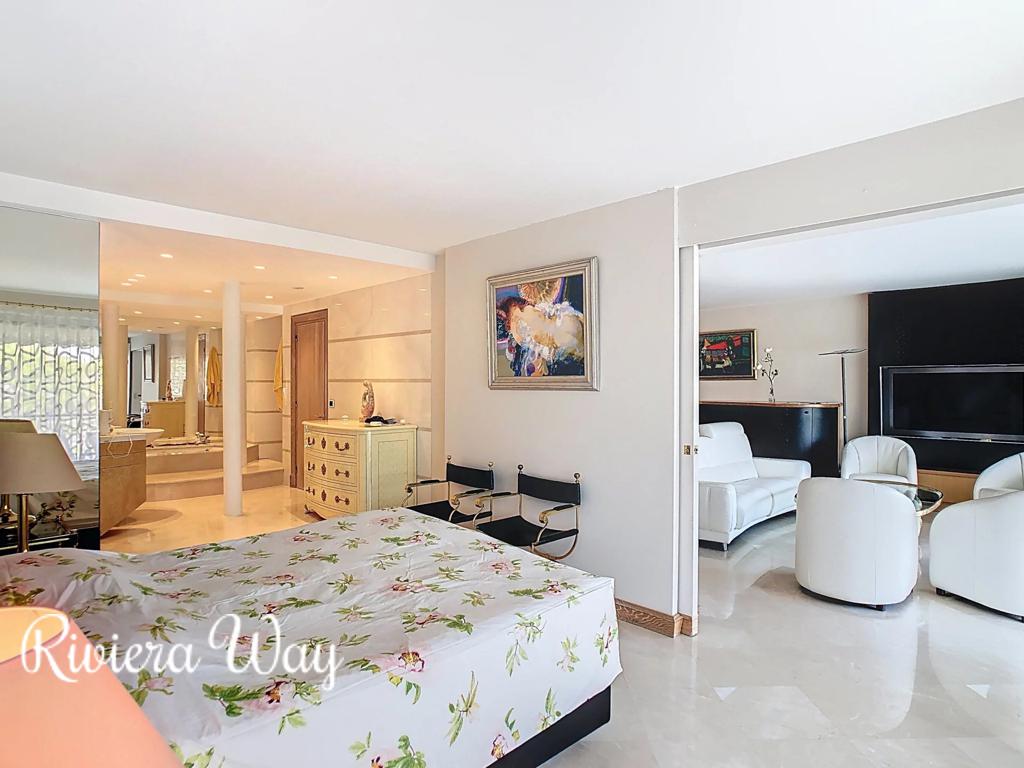 3 room apartment in Boulevard de la Croisette, photo #7, listing #106127490