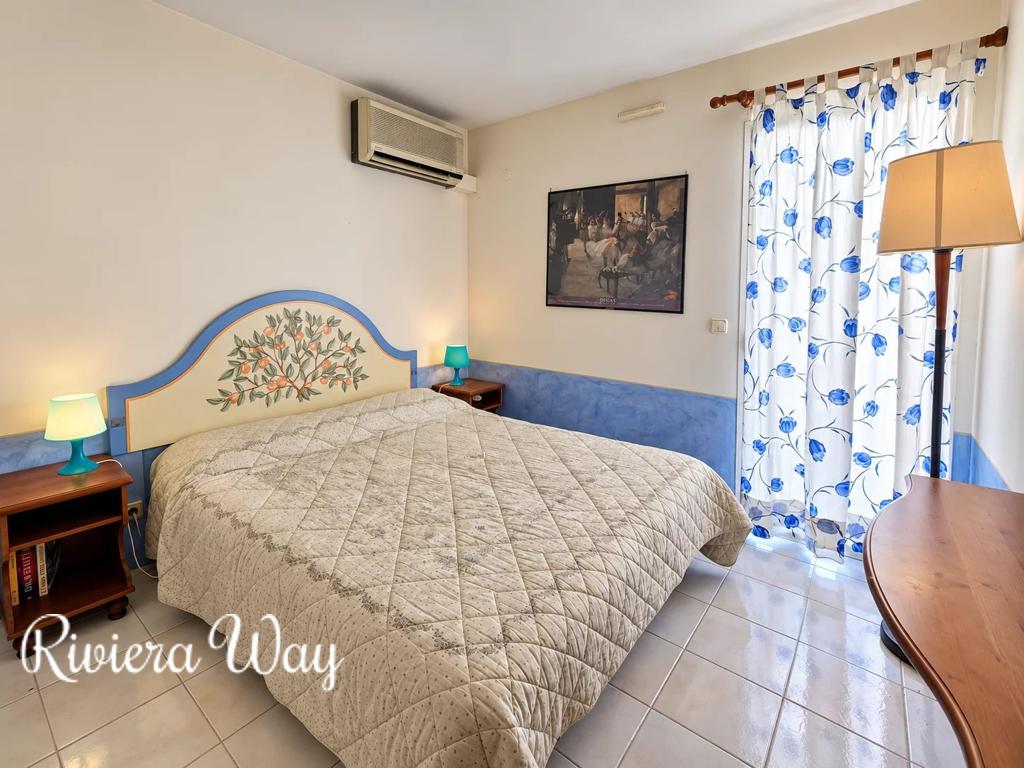 3 room apartment in Juan-les-Pins, photo #4, listing #105680400
