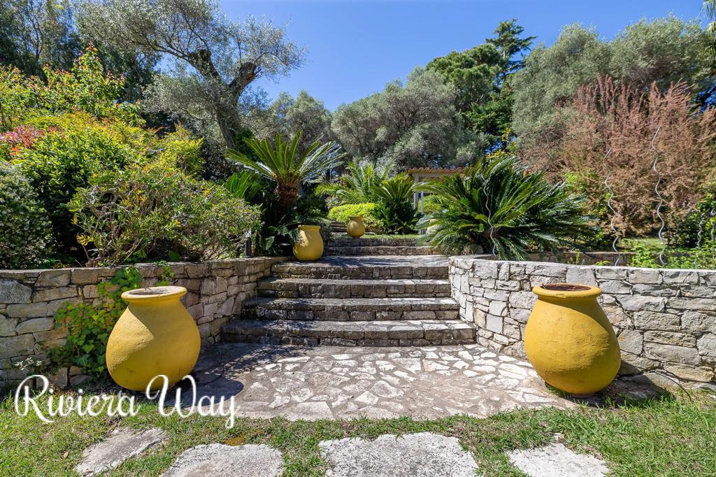 9 room villa in Cap d'Antibes, photo #5, listing #100513728