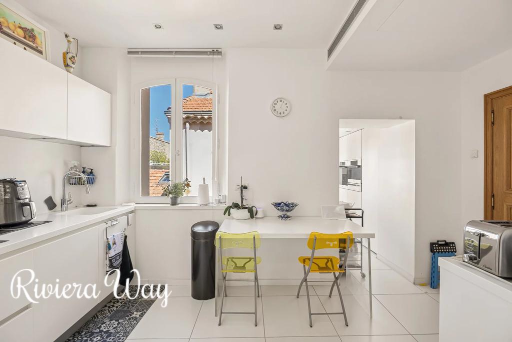 3 room apartment in Cannes, photo #5, listing #106452360