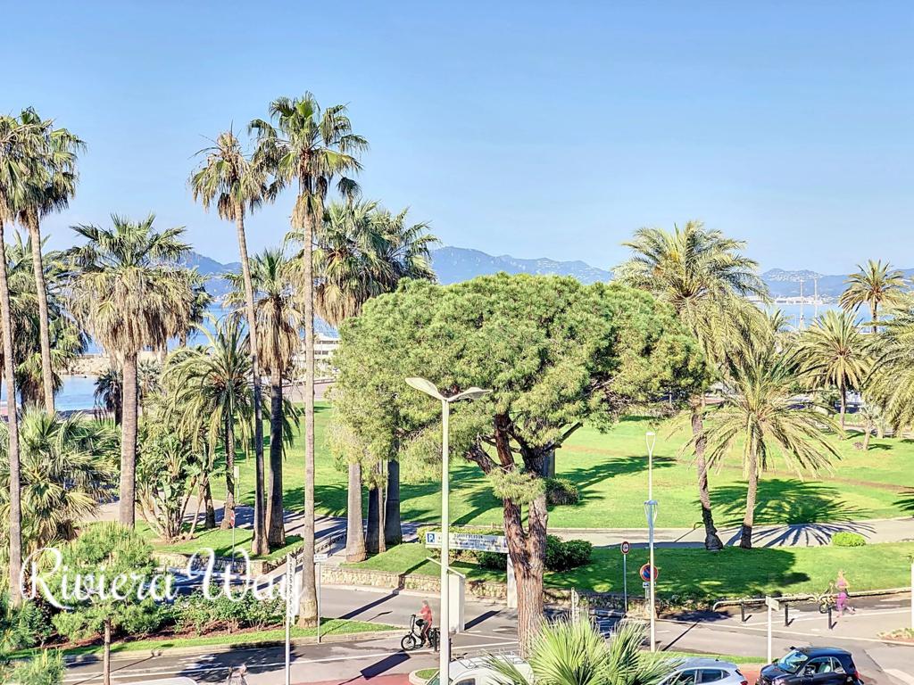 4 room apartment in Boulevard de la Croisette, photo #6, listing #102532710