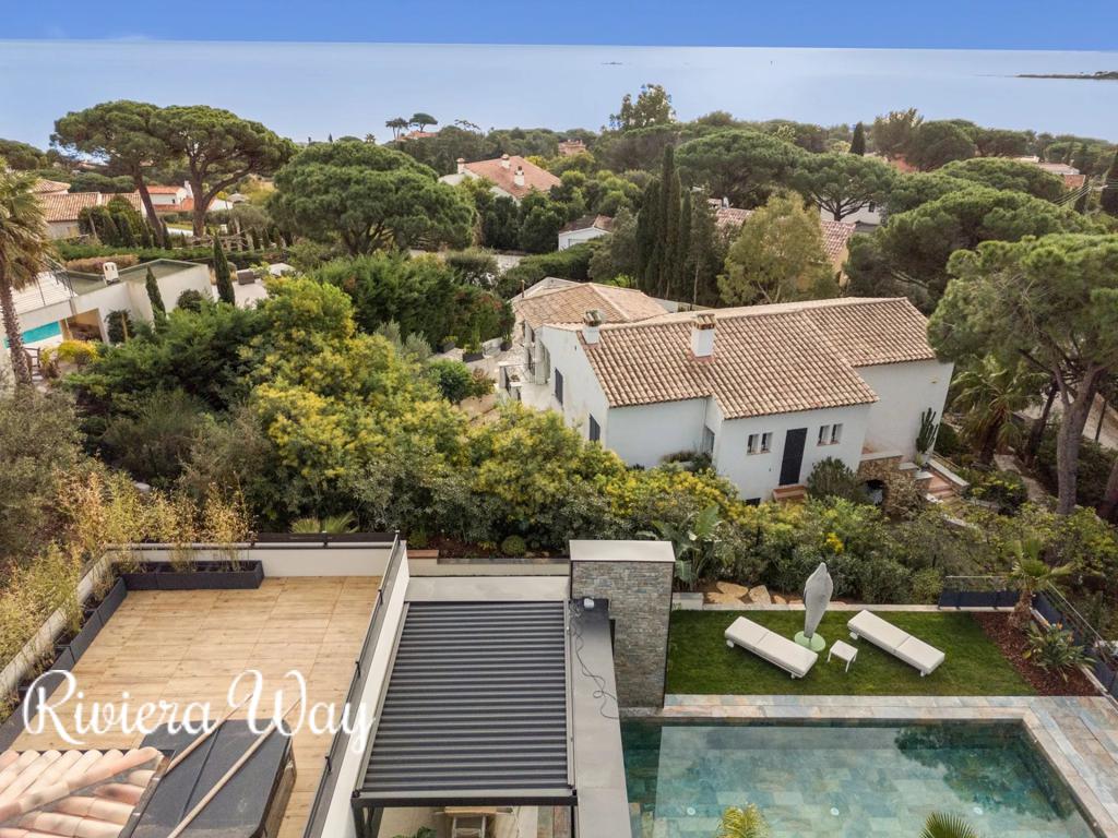 5 room villa in Sainte-Maxime, photo #9, listing #104479872