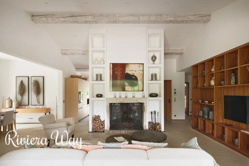 6 room villa in Saint-Tropez, photo #7, listing #102742164
