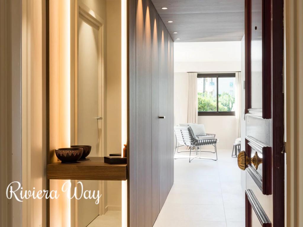 3 room apartment in Antibes, photo #2, listing #104645016