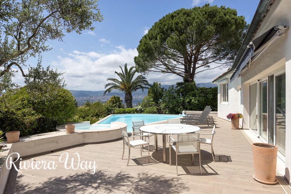 8 room villa in Muan-Sarthe, photo #3, listing #98811384