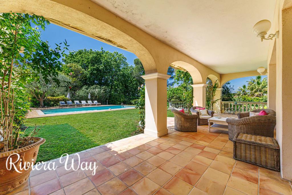 6 room villa in Cannes, photo #7, listing #106231860