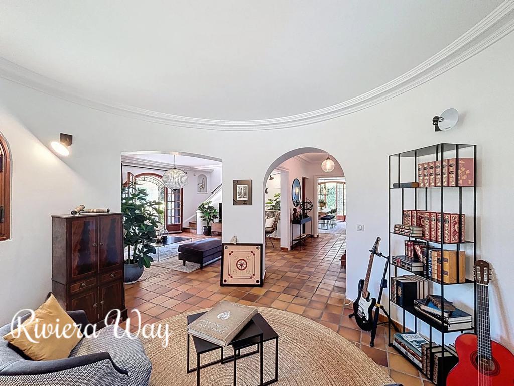 6 room villa in Cap d'Antibes, photo #4, listing #105780822