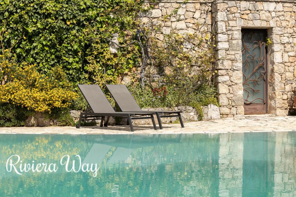 8 room villa in Chateauneuf-Grasse, photo #6, listing #99436680