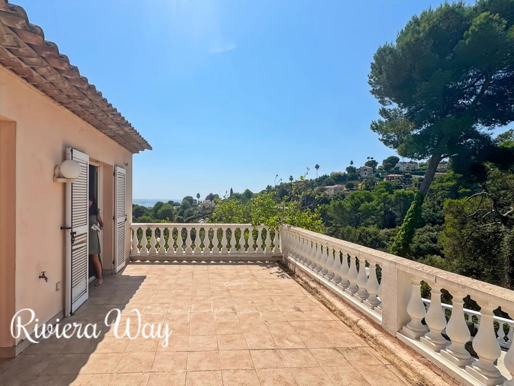 7 room villa in Antibes, photo #6, listing #106636782
