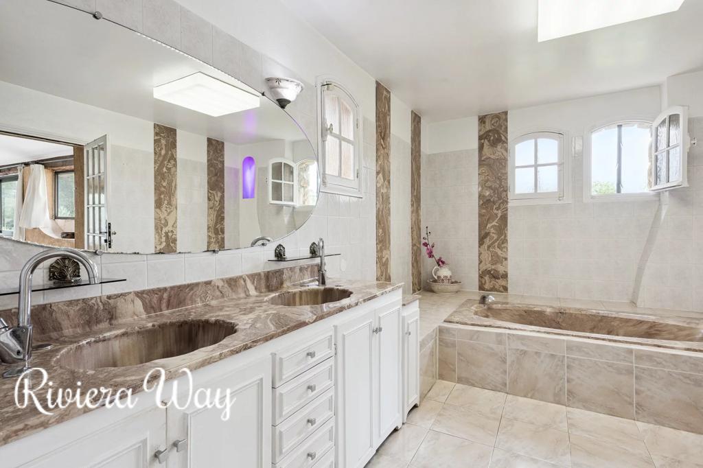 5 room villa in Peymeinade, photo #3, listing #103260864